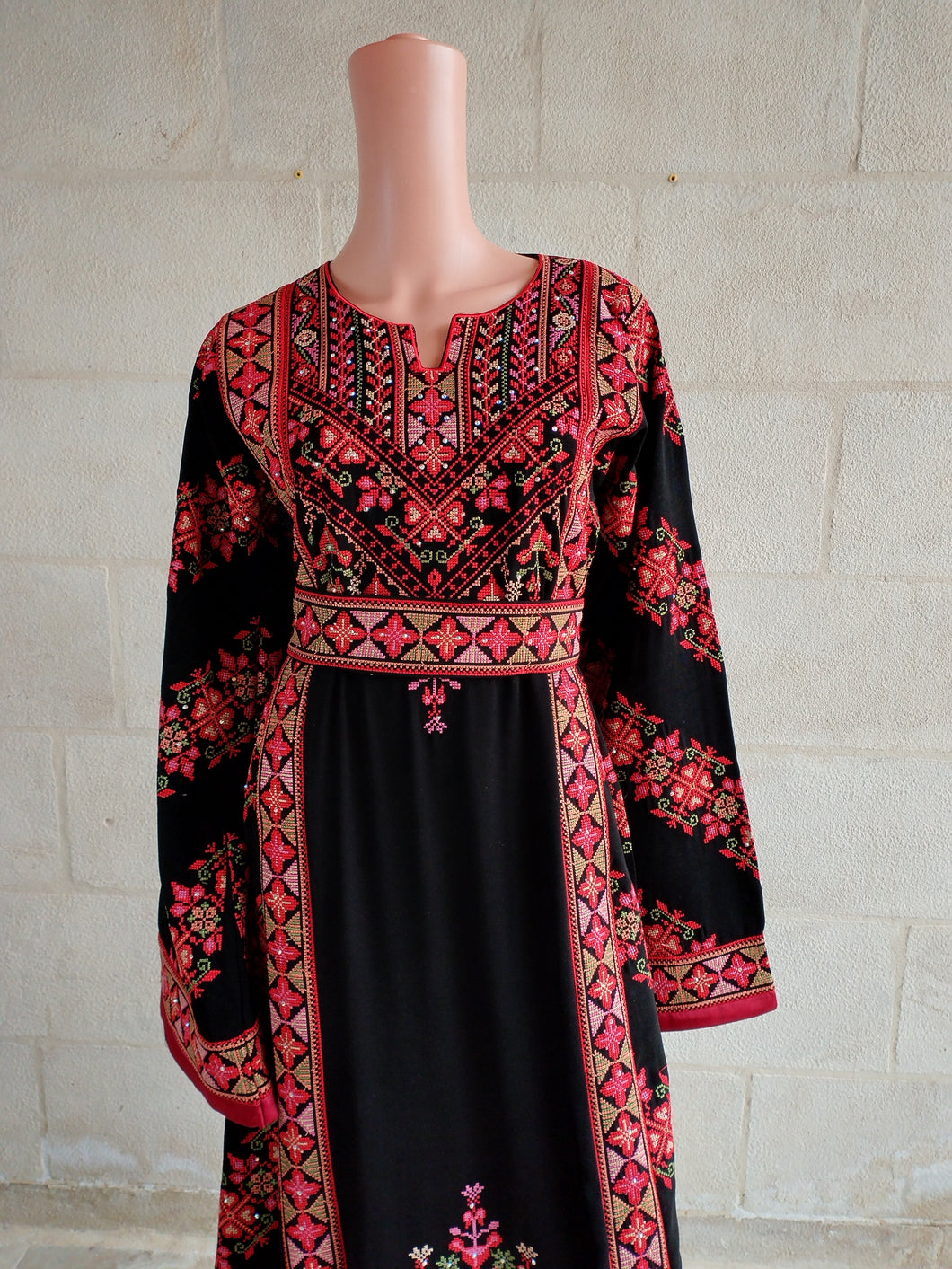 Palestinian Thobe Tatreez Dress Red and Black Embroidery connect